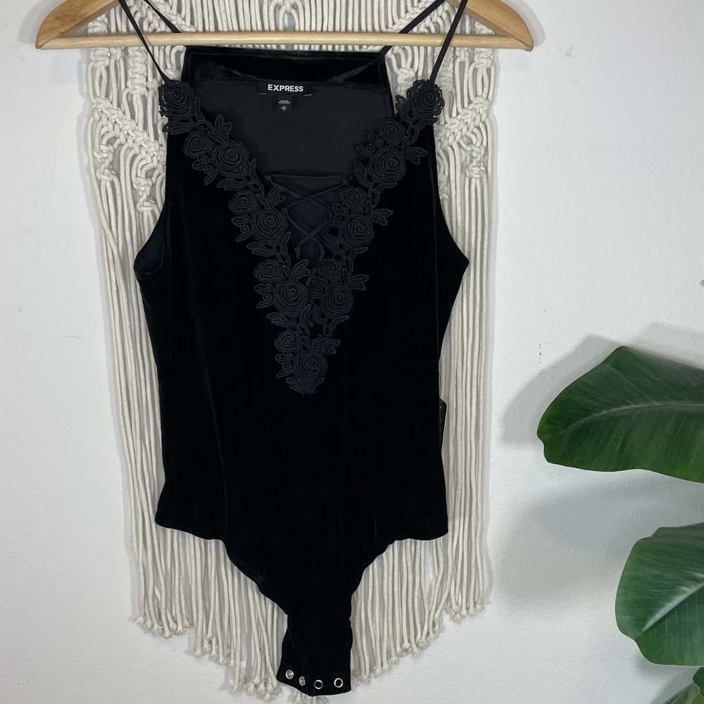 NWT Black Velvet Express Bodysuit w/Snap Closure Lace Front V Neck Flowery